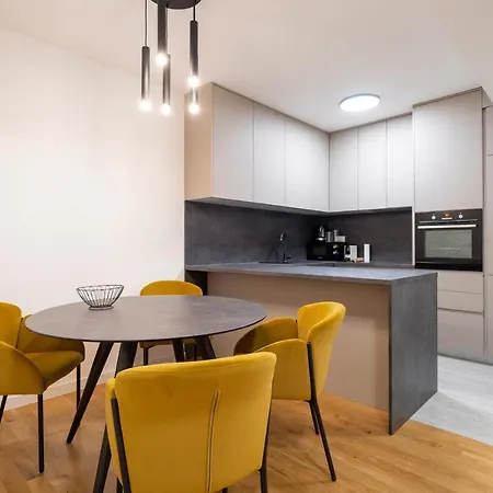 Mistral Retreat Apartament *