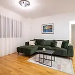 Mistral Retreat Apartman *